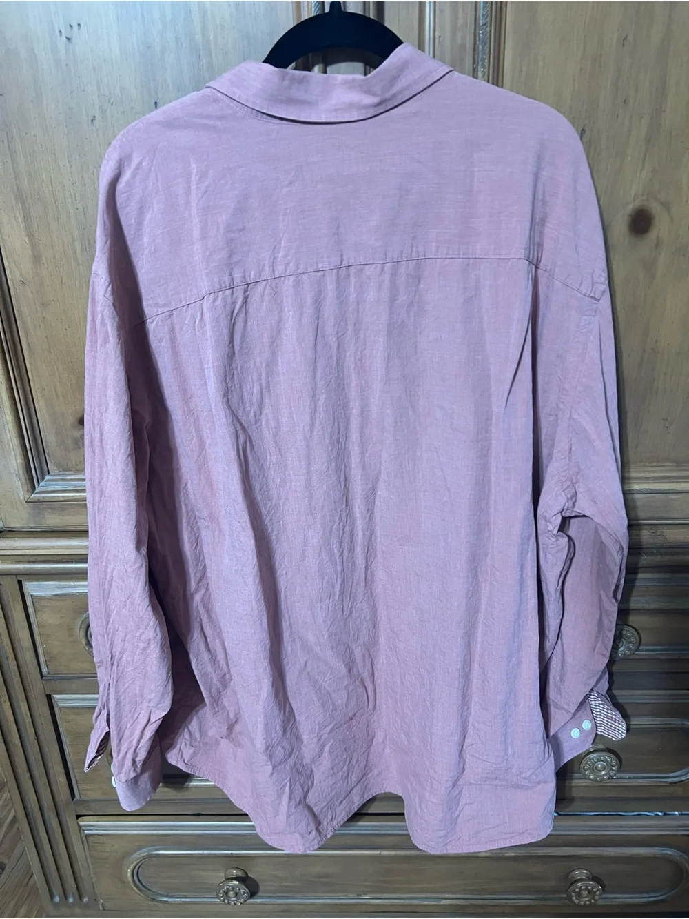 Izod Men's Dusty Pink Button-Down Long Sleeve Shirt